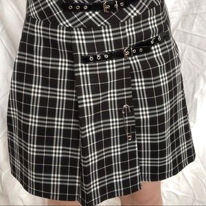 Checked Skirt black and white